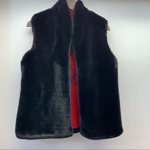 Jackets & Blazers - Women’s Faux Fur Reversible Vest